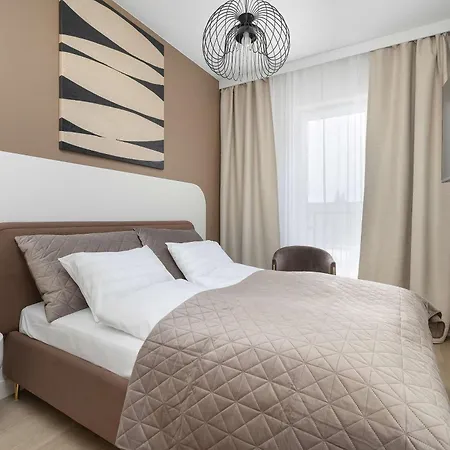 Stylowy Z Klimatyzacja I Balkonem Blisko Starego Miasta By Renters 아파트 슈체친