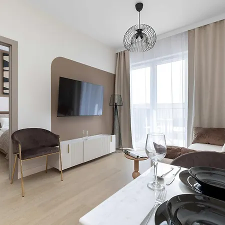 아파트 Stylowy Z Klimatyzacja I Balkonem Blisko Starego Miasta By Renters *