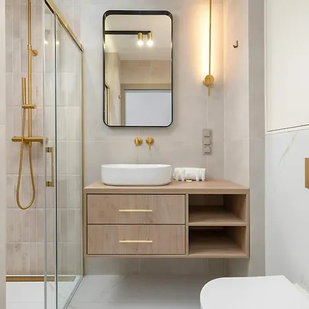 Stylowy Z Klimatyzacja I Balkonem Blisko Starego Miasta By Renters * 슈체친