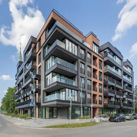 Stylowy Z Klimatyzacja I Balkonem Blisko Starego Miasta By Renters 아파트 *