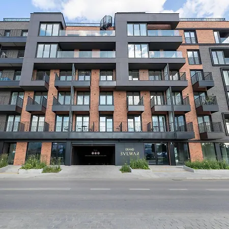 Stylowy Z Klimatyzacja I Balkonem Blisko Starego Miasta By Renters